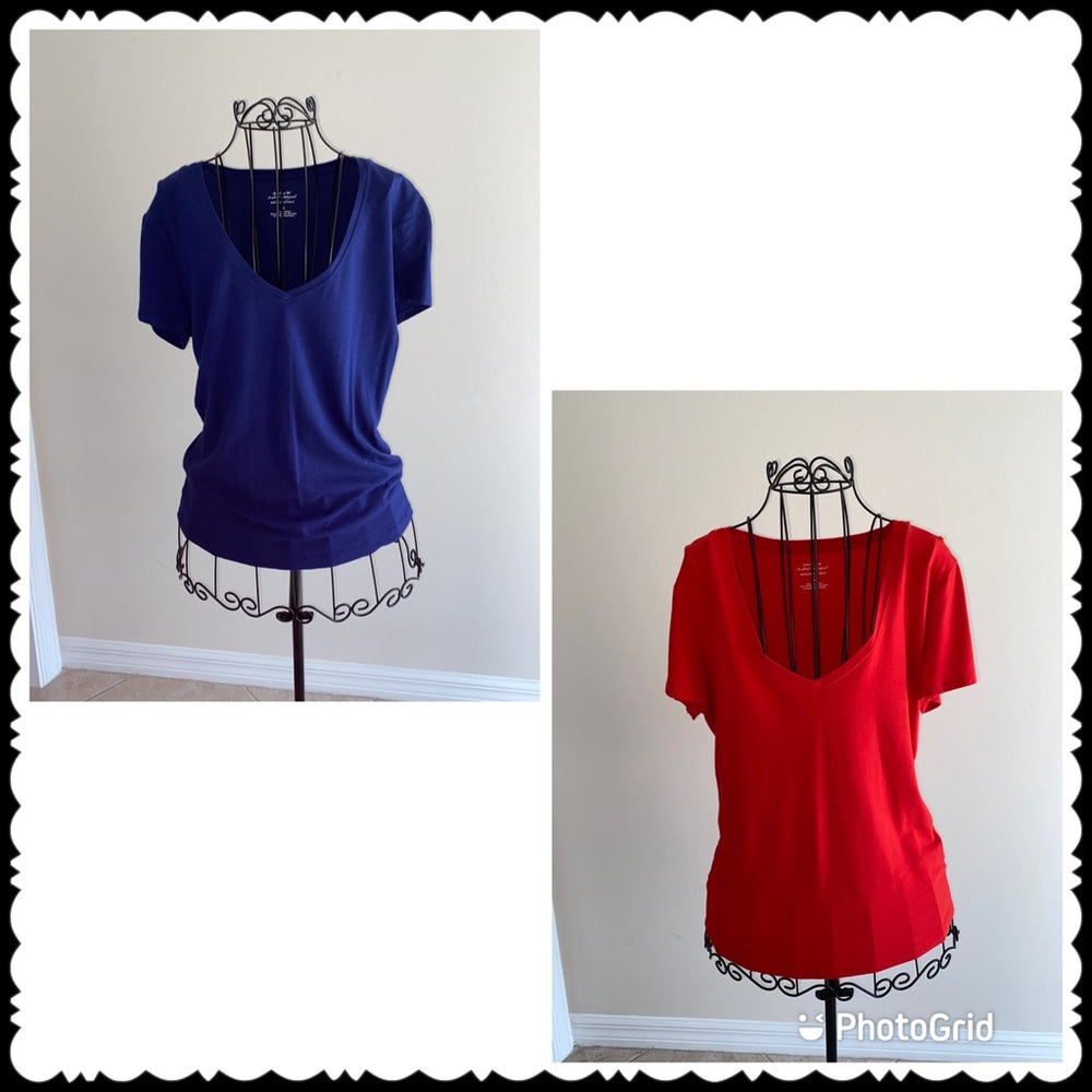Bundle 🎉 Banana Republic V-Neck T-shirts